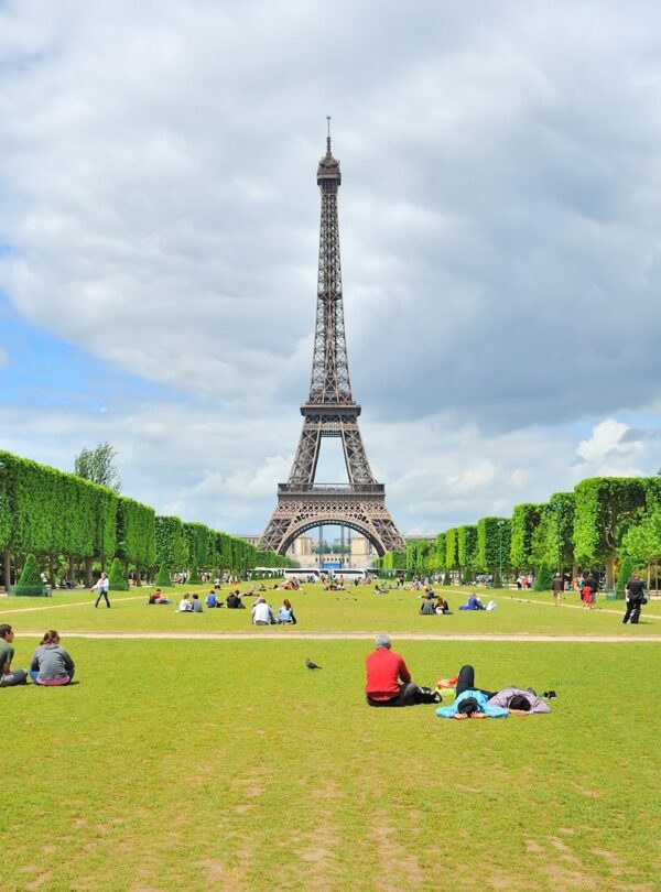 paris-champs-de-mars-torre-eiffel-hd